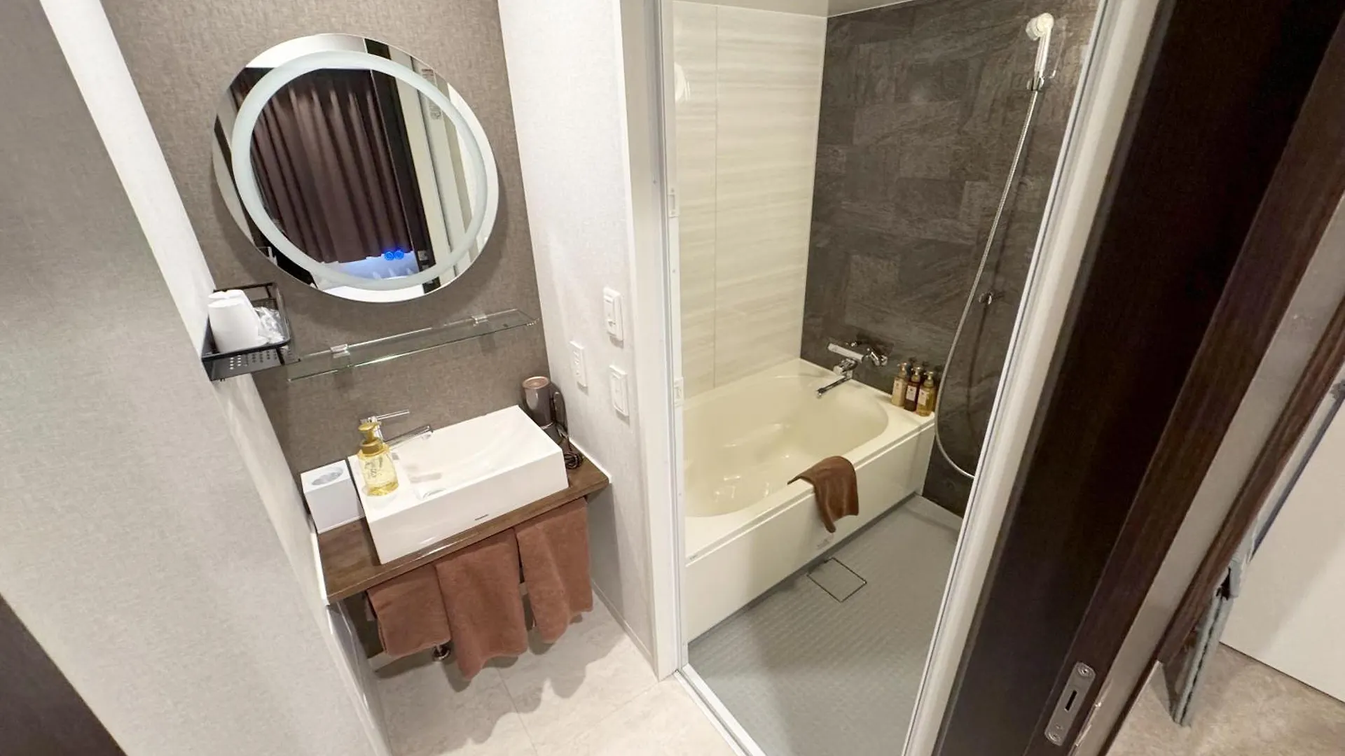 Re Hotel Tanimachi9-2 大阪市 0*,  日本